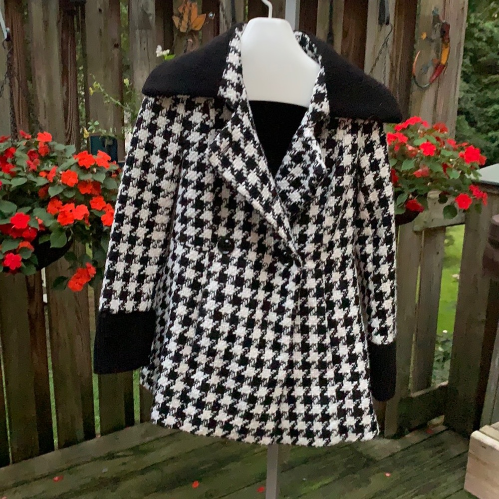 Heavy winter coat - Picture 1 of 6